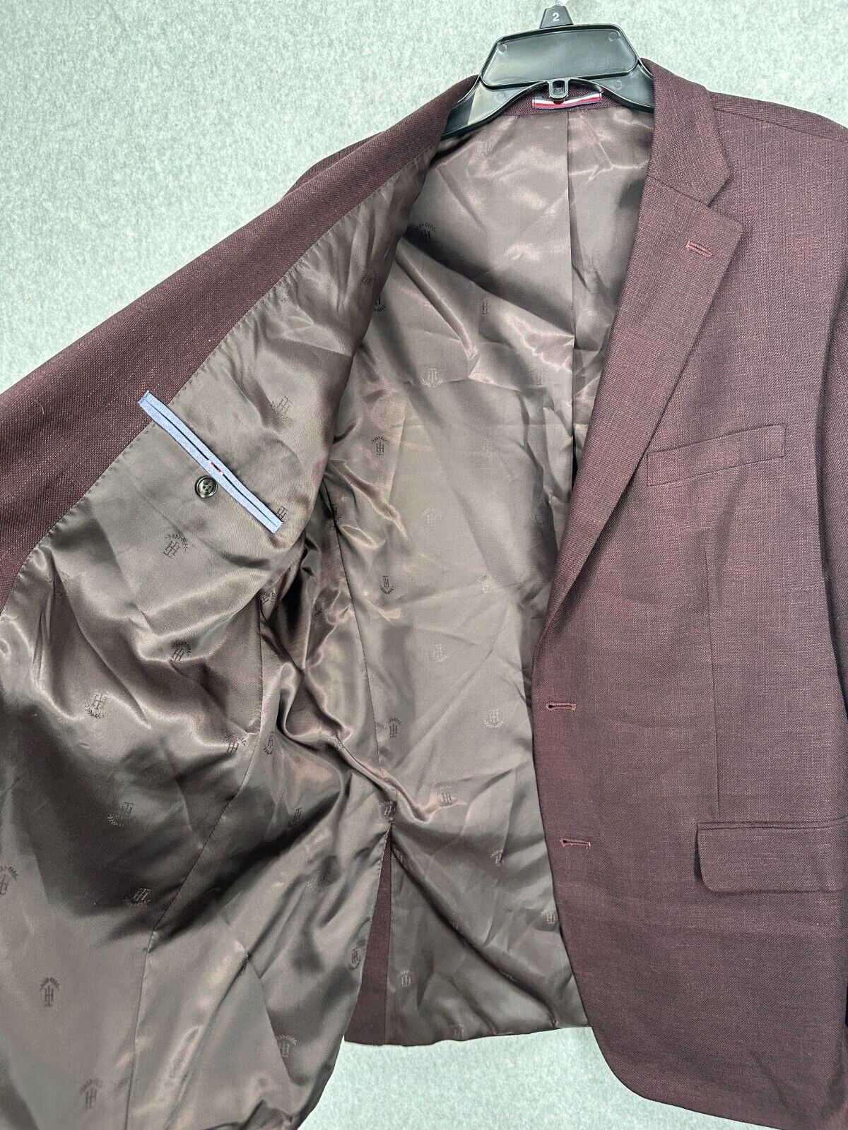 TOMMY HILFIGER Sport Coat Size 46L Burgundy Solid Modern Fit CONRAD NWOT FLAW!