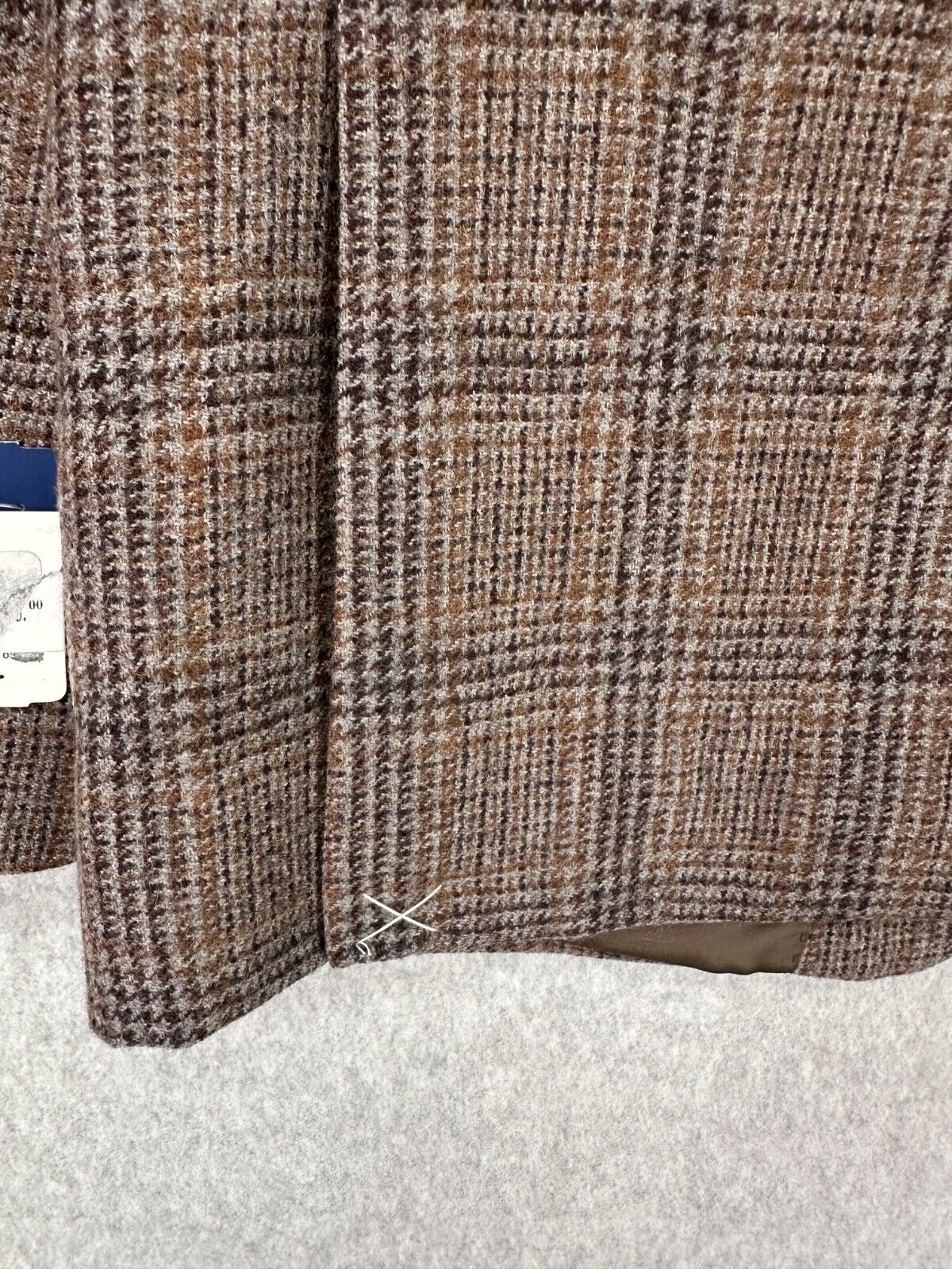 Tommy Hilfiger Sport Coat Mens Size 40S Brown Plaid 100% Wool Modern Fit NWT