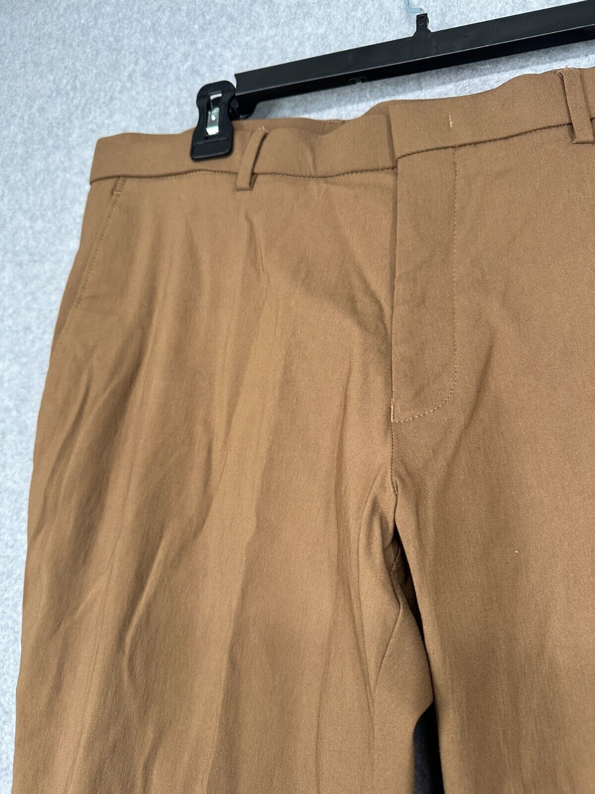 TOMMY HILFIGER Dress Pants Mens Size 32x34 Camel Brown Solid Stretch Performance