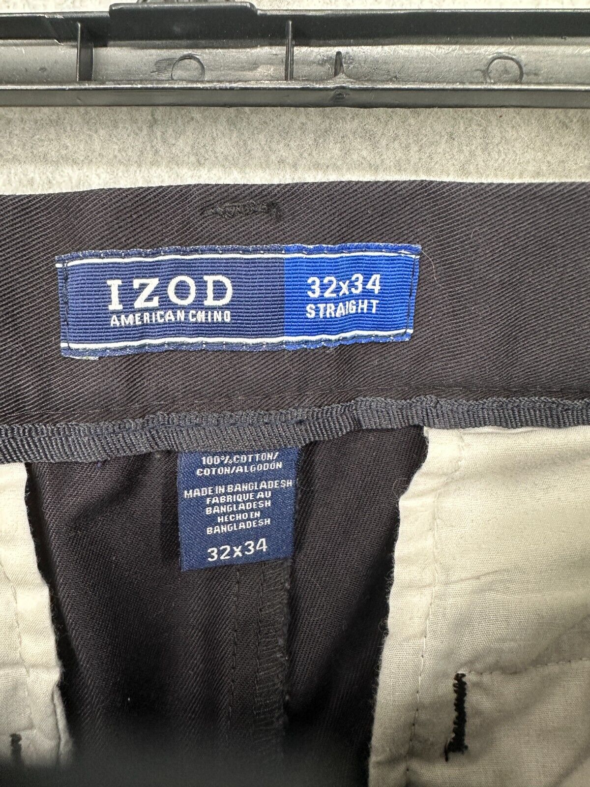 IZOD Khaki Pants Mens Size 32x34 Black Straight Leg 100% Cotton