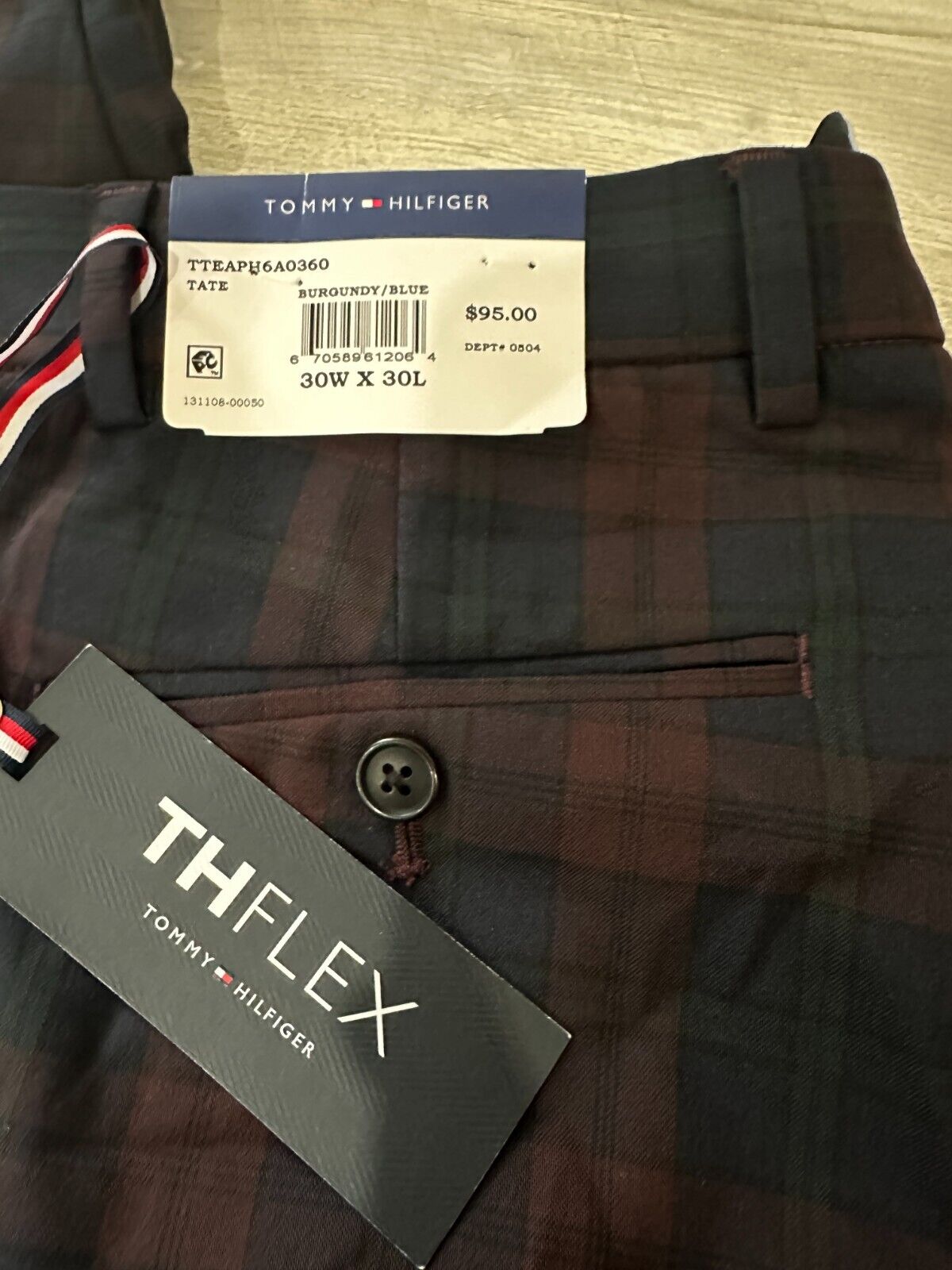 TOMMY HILFIGER Dress Pants Mens Size 30x30 Burgundy Blue Plaid Modern TATE NWT