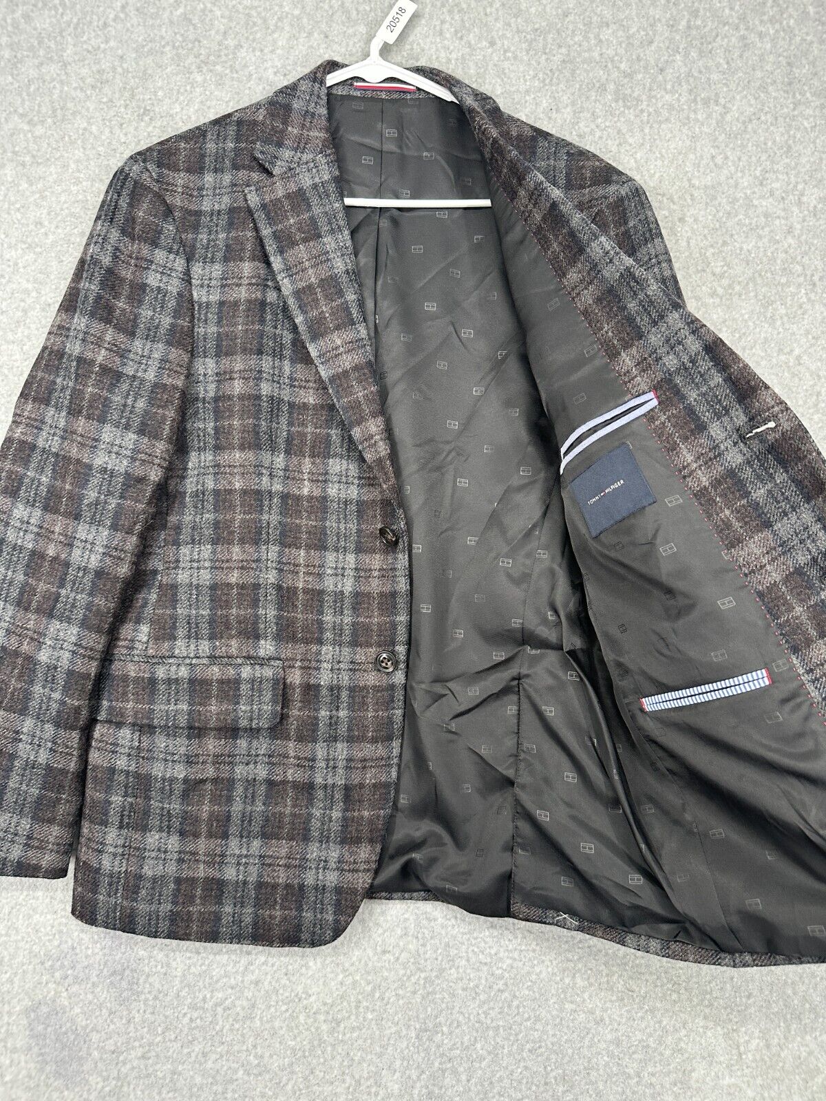 TOMMY HILFIGER Sport Coat Size 44L Brown Gray Plaid Modern Fit All Wool NWT $295